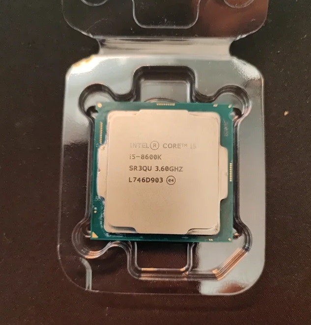 Intel Core i5-8600K i5 8th Gen - 6-Core 3.6 GHz (4.3 Turbo)