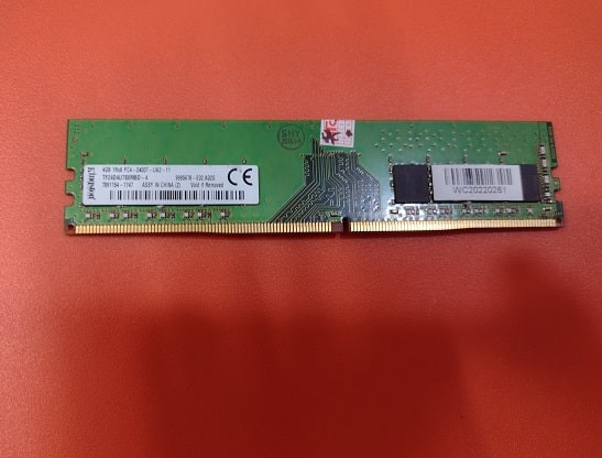 original brand Kingstone 8gb DDR4 2400mhz pc ram 1 year warranty