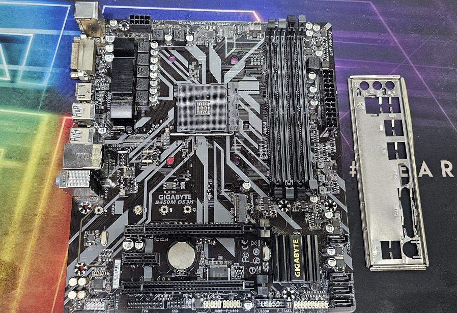 Gigabyte B450M DS3H Motherboard like new come from Abroad 100% Fresh